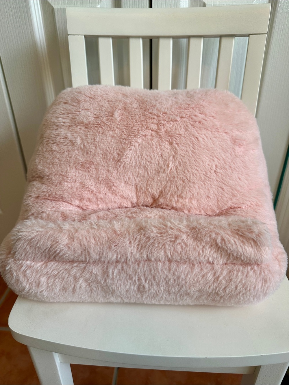 Plush Faux Fur Book/I Pad Holder - Pink